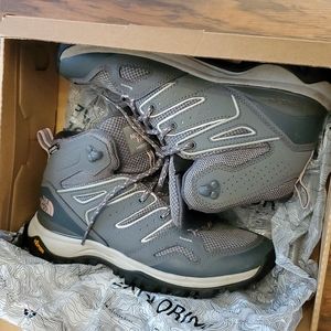 Hiking / Outdoor shoes womens
